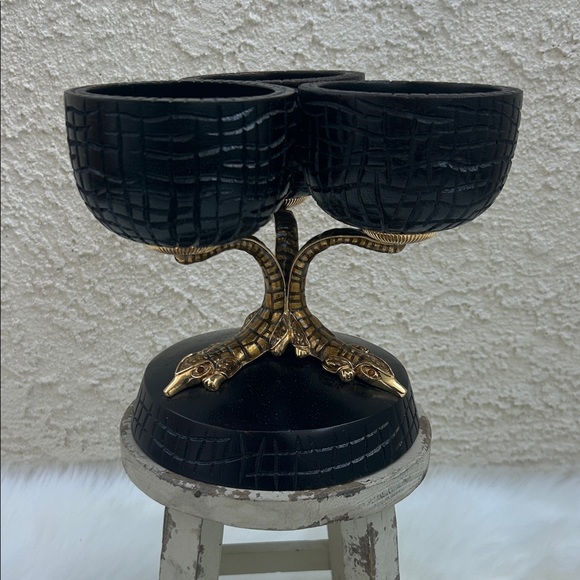Vintage St. John Home Collection Round Bowls Gold Enamel Alligators Catchall